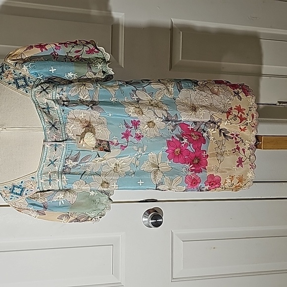 JOHNNY WAS, Women top, NWT. Size medium. Multiple colors. Loose fit. Fabulous - Picture 9 of 16